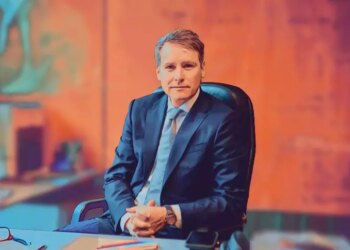“Dois meses é o limite para o mundo aguentar o choque do petróleo”, diz economista do Andbank