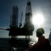 Petróleo sobe com sinais sobre negociações EUA e Irã