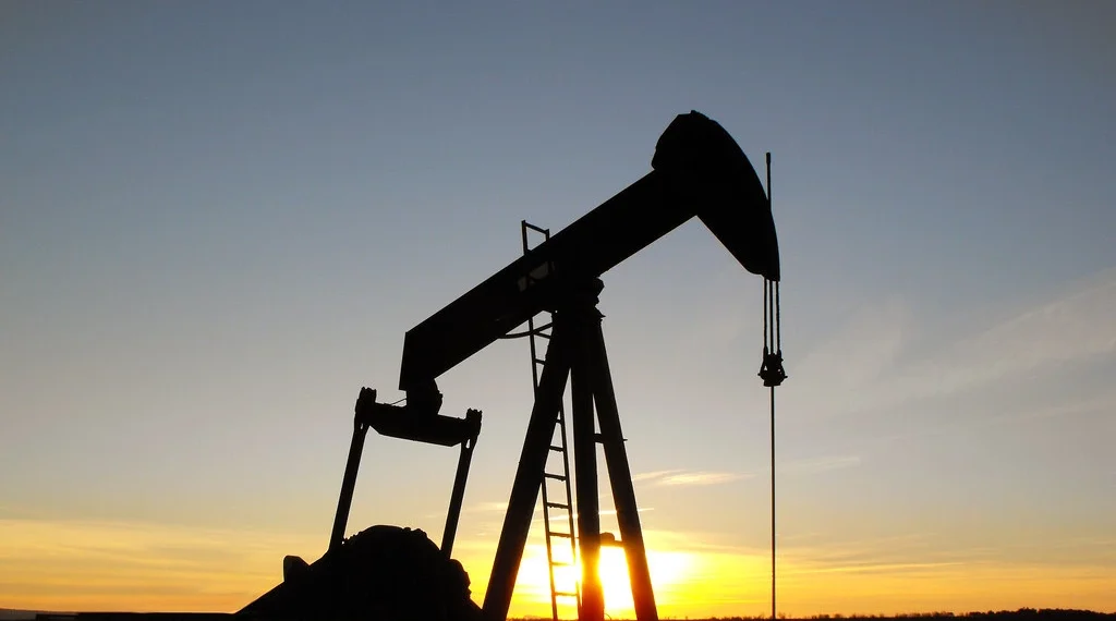 Petróleo fecha em alta após dilemas entre EUA e Irã e risco de interrupção na oferta global da commodity – Times Brasil