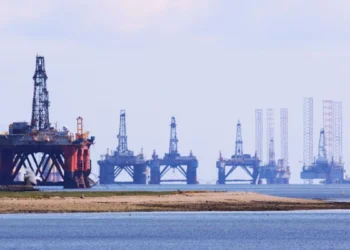 Preços do petróleo disparam com novos ataques dos EUA ao Irã  – Times Brasil