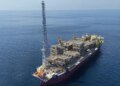Petrobras e PRIO caem até 5% seguindo petróleo em meio a acordo EUA-Irã