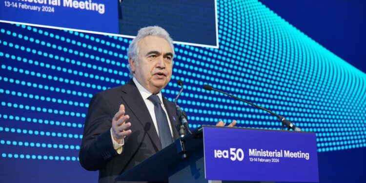 Diretor da IEA alerta para ‘zona vermelha’ no petróleo entre julho e agosto por crise em Ormuz