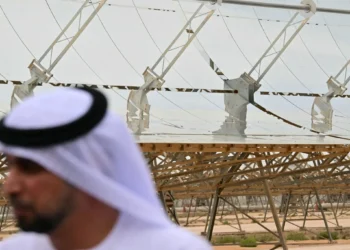 Com guerra, países produtores de petróleo apostam bilhões em energia renovável