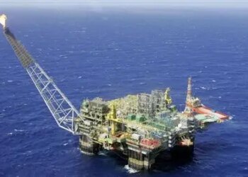 Produção de petróleo na bacia de Campos cresce, mas é a terceira menor em 25 anos