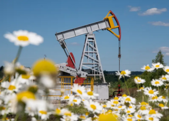 UE diz que fluxos de petróleo se recuperam, mas alerta que retomada pode levar tempo