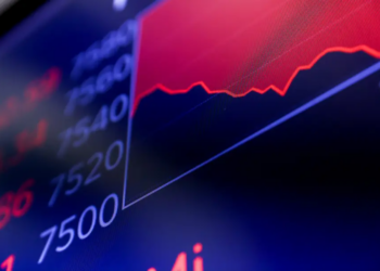 Petróleo sobe e futuros de NY abrem estáveis com escalada do conflito entre Irã e EUA