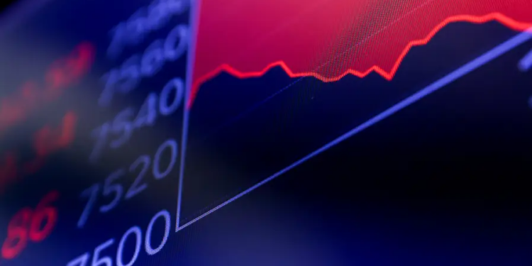 Petróleo sobe e futuros de NY abrem estáveis com escalada do conflito entre Irã e EUA