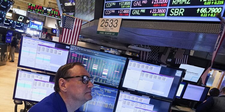 Mercados: petróleo Brent sobe 7% com retomada de confito EUA x Irã; Ibovespa cai 0,60% e bolsas americanas recuam na espera do Fed – Times Brasil