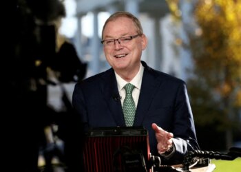 Hassett: inflação está onde o Fed espera e preços do petróleo continuarão a cair