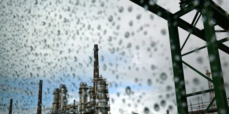 Petrobras, PRIO e PetroRecôncavo ficam entre maiores altas do Ibovespa com petróleo