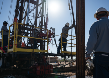 Petróleo brent despenca 9%, abaixo de US$ 90, com pausa no conflito no Oriente Médio
