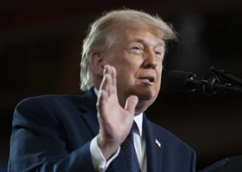 Preços do petróleo disparam após Trump afirmar que cessar-fogo com Irã ‘acabou’
