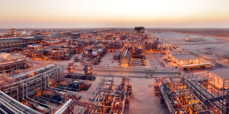 Nova frente de guerra no Oriente Médio ameaça ainda mais exportações de petróleo