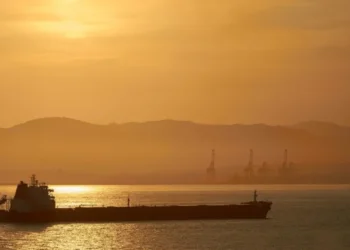 Em relatório, DoE corta preço médio do petróleo Brent em 2026 e 2027