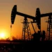 Feriado nos EUA reduz volatilidade no petróleo enquanto esforços para acordo seguem em andamento – Money Times