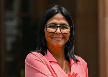 Venezuela considera saída da Opep em meio a negociação com EUA por campos de petróleo