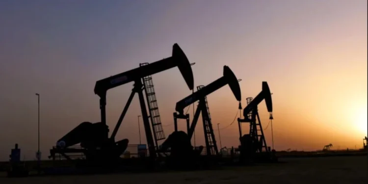 Petróleo fecha em alta com tensão geopolítica e mercado sem sinais de acordo entre EUA e Irã – Times Brasil