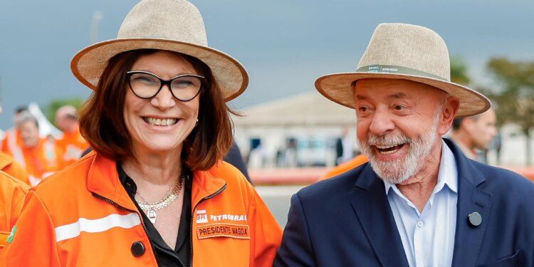 Após descoberta de petróleo, Lula chama presidente da Petrobras de rainha do Brasil