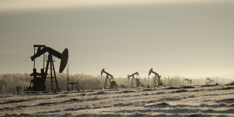 Cerca de metade da produção de petróleo da Venezuela é exportada para os EUA