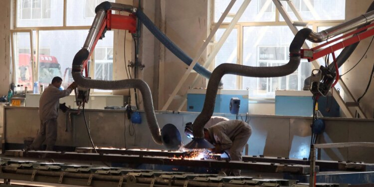 PMIs, petróleo, pesquisa AtlasIntel e mais destaques desta quarta-feira
