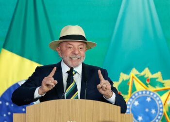 Lula diz Trump ‘está atrás de minerais críticos e petróleo’