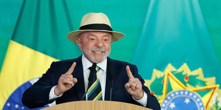Lula diz Trump ‘está atrás de minerais críticos e petróleo’