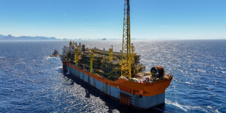 TRF-1 derruba liminar e imposto de exportação do petróleo volta a valer