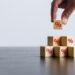 Juros futuros fecham abaixo de 14% de olho em eleições e petróleo – Money Times