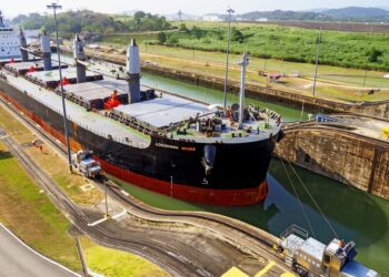 Barril de petróleo volta a se aproximar dos US$ 100