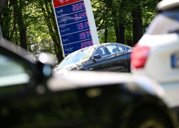 G7 anuncia liberação de 100 milhões de barris de diesel e petróleo bruto