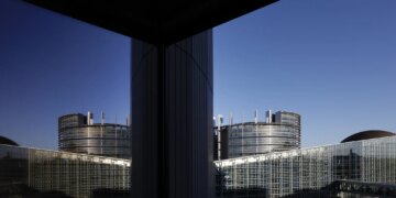 Parlamento Europeu adia por três anos regras sobre metano de petróleo importado