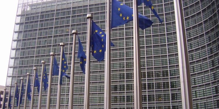 Europa ultrapassa China nas exportações de petróleo do Brasil em setembro
