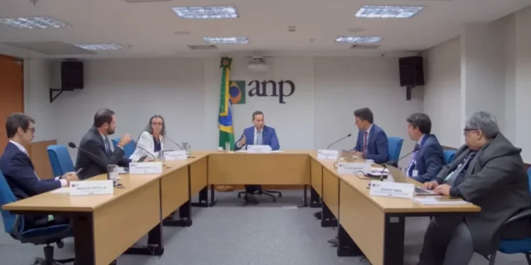 Relator propõe mudar gatilhos de segurança da ANP que levam a interdição de plataformas de petróleo
